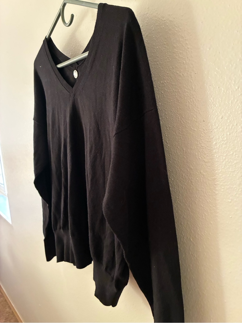 Margaret O’Leary Black Sweater - Picture 3 of 5
